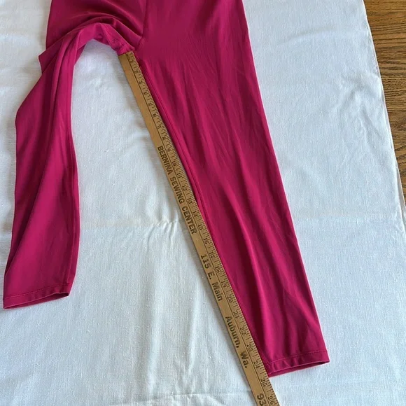 Vuori AllTheFeels Legging Executive Pink L - Picture 9 of 11